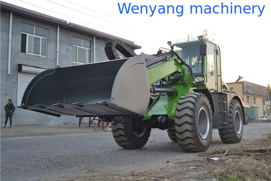 Carregador de rodas telescópico de balde de 3 toneladas e 1,5 m3 com altura máxima de elevação de 6050 mm fornecedor