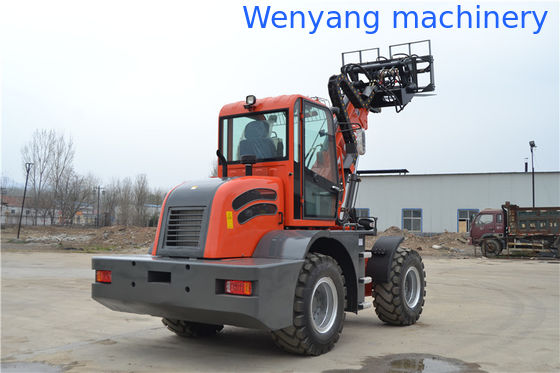 Equipamento de empilhamento de feno fabricado na China 4WD 2,5 toneladas em empilhadeira telescópica fornecedor